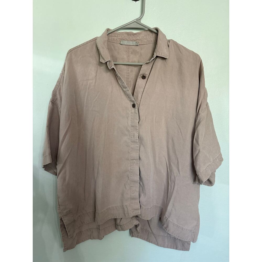 Everlane Taupe Button Front Blouse Size L Relaxed Short Sleeve Minimalist